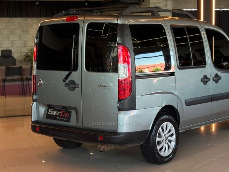 FIAT DOBLÓ 1.8 MPI ESSENCE 16V 7P 2015/2015 GRIFFCAR MULTIMARCAS DOIS IRMÃOS / Carros no Vale