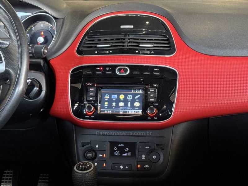 FIAT PUNTO 1.4 MPI 16V T-JET 2014/2014 GRIFFCAR MULTIMARCAS DOIS IRMÃOS / Carros no Vale