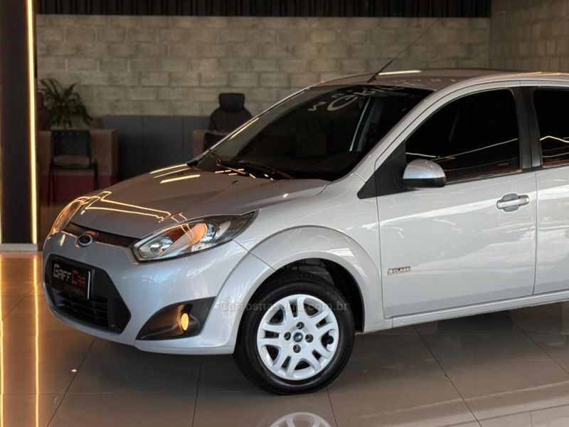 FORD FIESTA 1.6 MPI CLASS SEDAN 8V 2012/2013 GRIFFCAR MULTIMARCAS DOIS IRMÃOS / Carros no Vale FORD FIESTA 1.6 MPI CLASS SEDAN 8V 2012/2013 GRIFFCAR MULTIMARCAS DOIS IRMÃOS / Carros no Vale