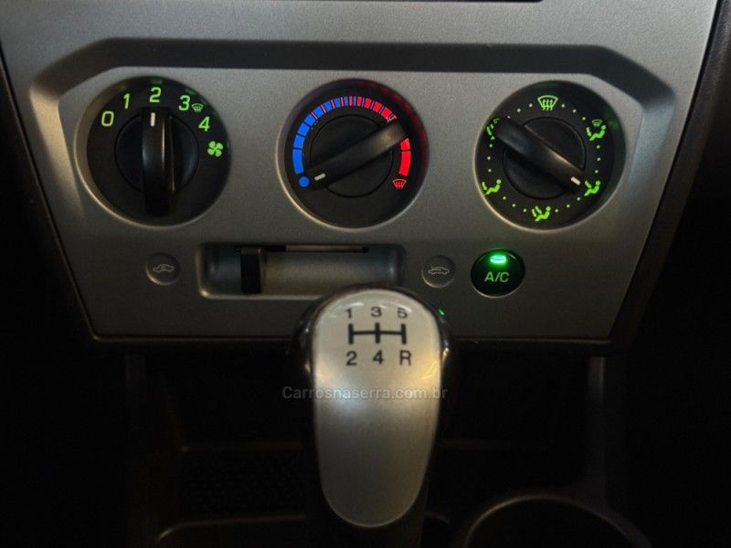 FORD FIESTA 1.6 MPI CLASS SEDAN 8V 2012/2013 GRIFFCAR MULTIMARCAS DOIS IRMÃOS / Carros no Vale FORD FIESTA 1.6 MPI CLASS SEDAN 8V 2012/2013 GRIFFCAR MULTIMARCAS DOIS IRMÃOS / Carros no Vale