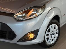 FORD FIESTA 1.6 MPI CLASS SEDAN 8V 2012/2013 GRIFFCAR MULTIMARCAS DOIS IRMÃOS / Carros no Vale