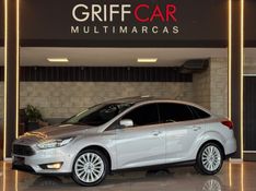 FORD FOCUS 2.0 TITANIUM PLUS 16V 2018/2019 GRIFFCAR MULTIMARCAS DOIS IRMÃOS / Carros no Vale