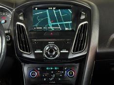 FORD FOCUS 2.0 TITANIUM PLUS 16V 2018/2019 GRIFFCAR MULTIMARCAS DOIS IRMÃOS / Carros no Vale