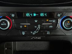 FORD FOCUS 2.0 TITANIUM PLUS 16V 2018/2019 GRIFFCAR MULTIMARCAS DOIS IRMÃOS / Carros no Vale