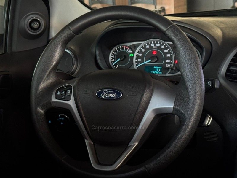 FORD KA 1.0 SE PLUS 12V 2020/2021 GRIFFCAR MULTIMARCAS DOIS IRMÃOS / Carros no Vale