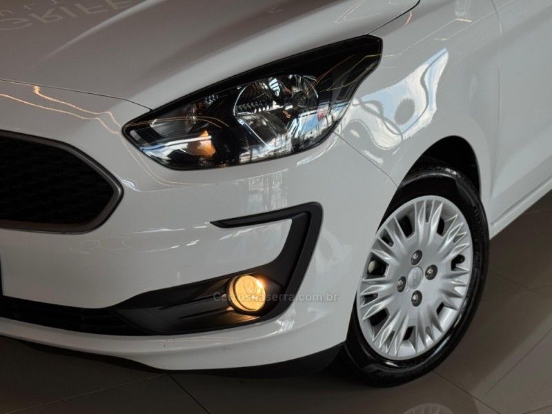 FORD KA 1.0 SE PLUS 12V 2020/2021 GRIFFCAR MULTIMARCAS DOIS IRMÃOS / Carros no Vale