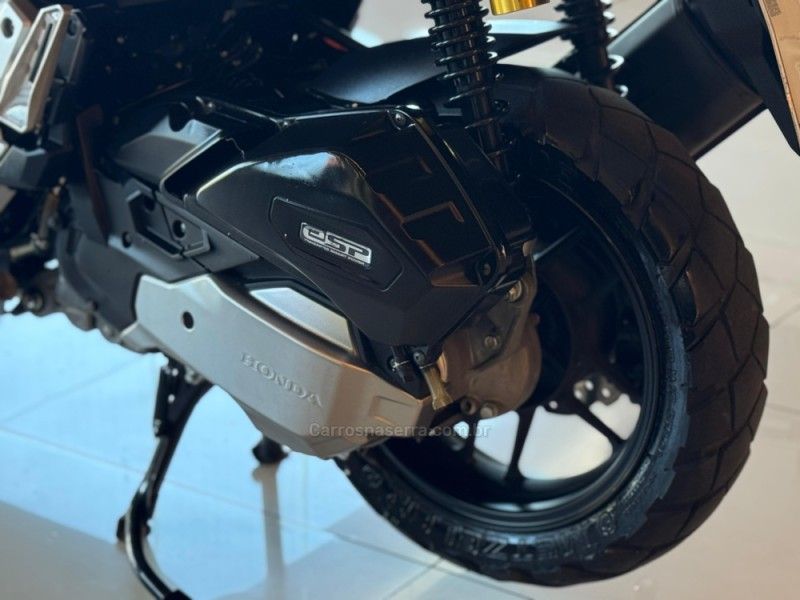 HONDA ADV 150 2023/2024 GRIFFCAR MULTIMARCAS DOIS IRMÃOS / Carros no Vale