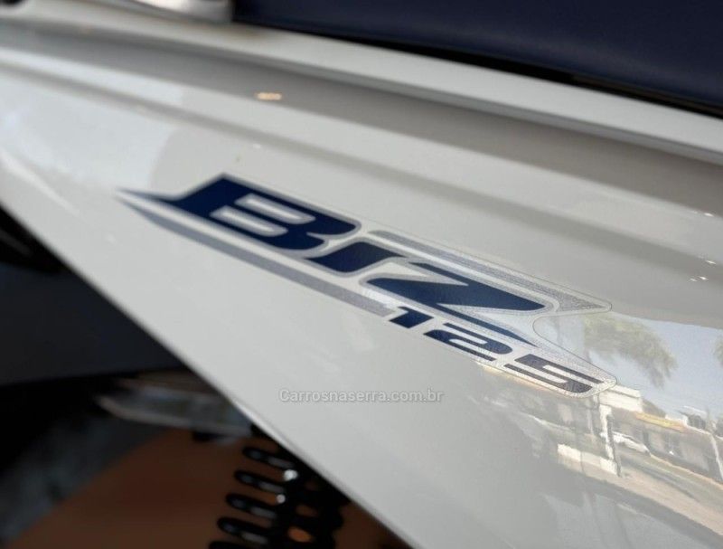 Honda Motos BIZ 125 2024/2024 GRIFFCAR MULTIMARCAS DOIS IRMÃOS / Carros no Vale