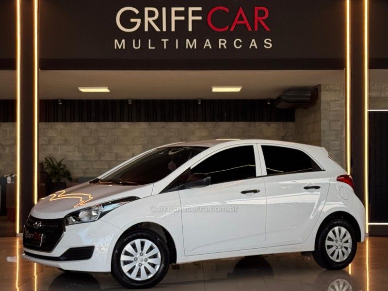 HYUNDAI HB20 1.0 COMFORT STYLE 12V 2016/2016 GRIFFCAR MULTIMARCAS DOIS IRMÃOS / Carros no Vale