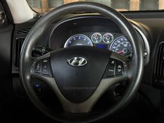 HYUNDAI I30 2.0 MPI 16V 2009/2010 GRIFFCAR MULTIMARCAS DOIS IRMÃOS / Carros no Vale
