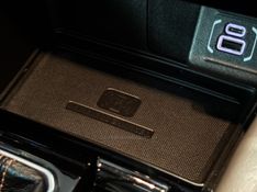 JEEP COMMANDER 1.3 OVERLAND T270 16V 4X2 TURBO 2023/2023 GRIFFCAR MULTIMARCAS DOIS IRMÃOS / Carros no Vale