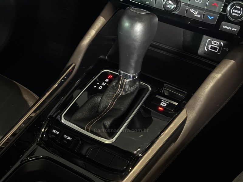 JEEP COMMANDER 1.3 OVERLAND T270 16V 4X2 TURBO 2023/2023 GRIFFCAR MULTIMARCAS DOIS IRMÃOS / Carros no Vale