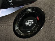 JEEP COMMANDER 1.3 OVERLAND T270 16V 4X2 TURBO 2023/2023 GRIFFCAR MULTIMARCAS DOIS IRMÃOS / Carros no Vale