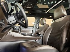 JEEP COMMANDER 1.3 OVERLAND T270 16V 4X2 TURBO 2023/2023 GRIFFCAR MULTIMARCAS DOIS IRMÃOS / Carros no Vale