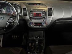KIA CERATO 1.6 16V SX4 2018/2019 GRIFFCAR MULTIMARCAS DOIS IRMÃOS / Carros no Vale