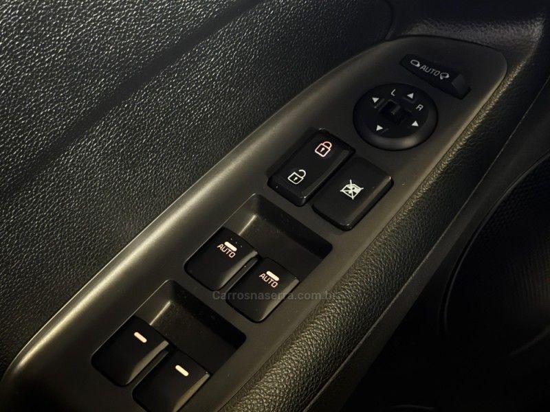 KIA CERATO 1.6 16V SX4 2018/2019 GRIFFCAR MULTIMARCAS DOIS IRMÃOS / Carros no Vale