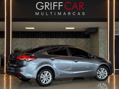 KIA CERATO 1.6 16V SX4 2018/2019 GRIFFCAR MULTIMARCAS DOIS IRMÃOS / Carros no Vale