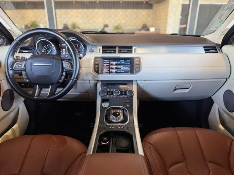 LAND ROVER RANGE ROVER EVOQUE 2.0 PRESTIGE 4WD 16V 2013/2013 GRIFFCAR MULTIMARCAS DOIS IRMÃOS / Carros no Vale