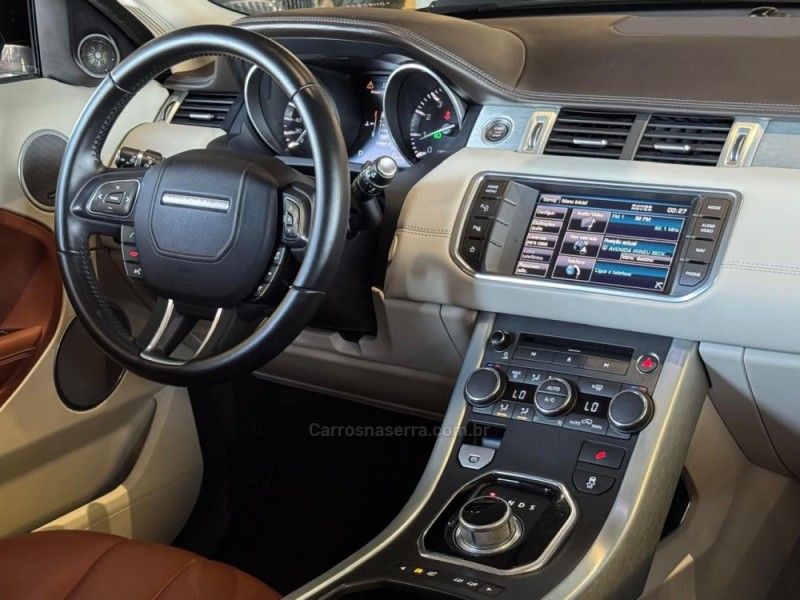 LAND ROVER RANGE ROVER EVOQUE 2.0 PRESTIGE 4WD 16V 2013/2013 GRIFFCAR MULTIMARCAS DOIS IRMÃOS / Carros no Vale