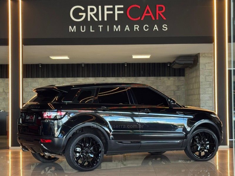 LAND ROVER RANGE ROVER EVOQUE 2.0 PRESTIGE 4WD 16V 2013/2013 GRIFFCAR MULTIMARCAS DOIS IRMÃOS / Carros no Vale