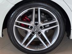 MERCEDES-BENZ A 250 2.0 SPORT TURBO AUTOMATIZADO 2014/2014 GRIFFCAR MULTIMARCAS DOIS IRMÃOS / Carros no Vale