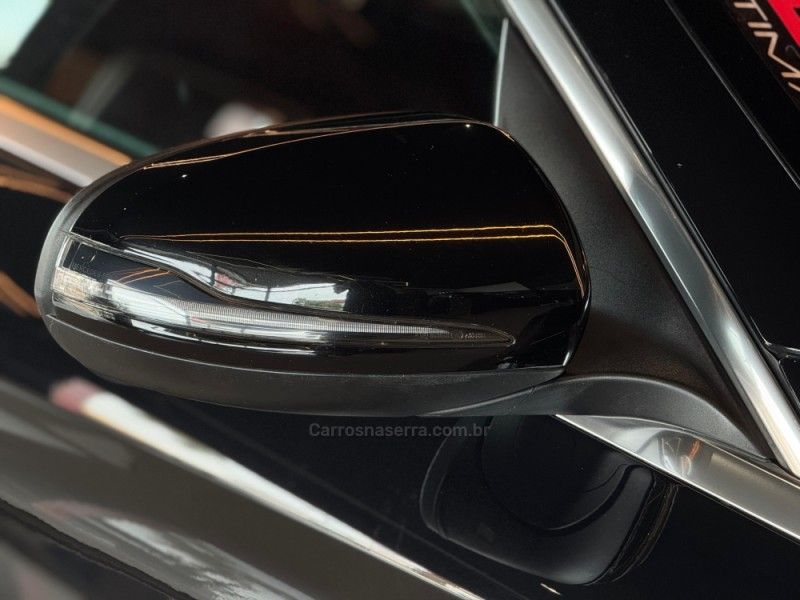 MERCEDES-BENZ C 250 2.0 CGI SPORT TURBO 16V 2016/2016 GRIFFCAR MULTIMARCAS DOIS IRMÃOS / Carros no Vale