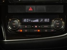 MITSUBISHI OUTLANDER 3.0 GT 4X4 V6 24V 2013/2014 GRIFFCAR MULTIMARCAS DOIS IRMÃOS / Carros no Vale