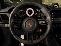 PORSCHE 911 3.0 CARRERA COUPÉ 2025/2026 GRIFFCAR MULTIMARCAS DOIS IRMÃOS / Carros no Vale