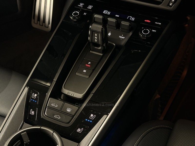 PORSCHE 911 3.0 CARRERA COUPÉ 2025/2026 GRIFFCAR MULTIMARCAS DOIS IRMÃOS / Carros no Vale