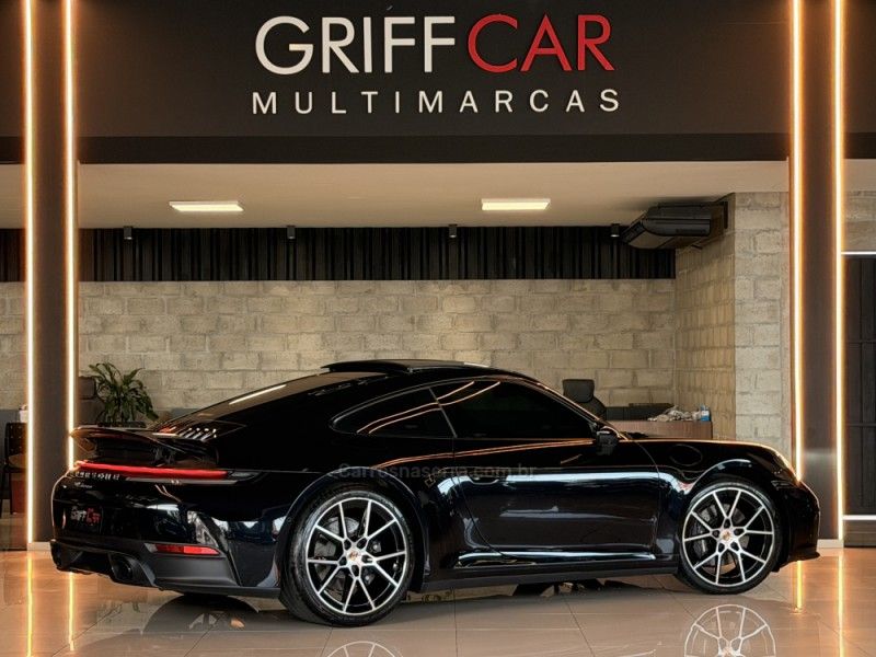 PORSCHE 911 3.0 CARRERA COUPÉ 2025/2026 GRIFFCAR MULTIMARCAS DOIS IRMÃOS / Carros no Vale