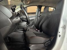 RENAULT KWID 1.0 12V SCE ZEN 2018/2019 GRIFFCAR MULTIMARCAS DOIS IRMÃOS / Carros no Vale