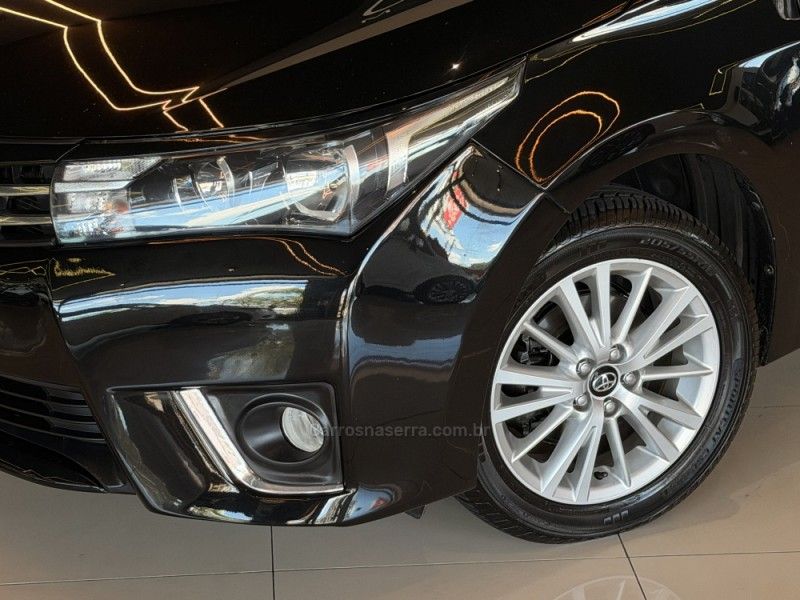 TOYOTA COROLLA 1.8 GLI 16V 2016/2017 GRIFFCAR MULTIMARCAS DOIS IRMÃOS / Carros no Vale