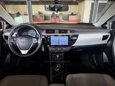 TOYOTA COROLLA 1.8 GLI 16V 2016/2017 GRIFFCAR MULTIMARCAS DOIS IRMÃOS / Carros no Vale