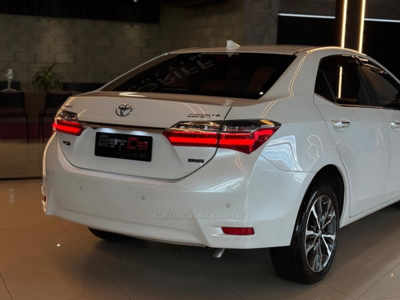TOYOTA COROLLA 2.0 ALTIS 16V 2018/2019 GRIFFCAR MULTIMARCAS DOIS IRMÃOS / Carros no Vale