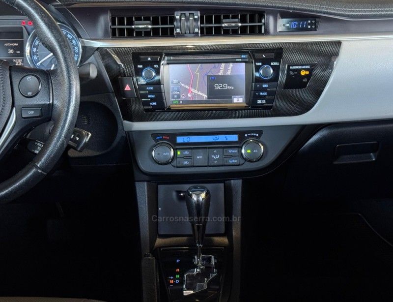 TOYOTA COROLLA 2.0 XEI 16V 2016/2016 GRIFFCAR MULTIMARCAS DOIS IRMÃOS / Carros no Vale