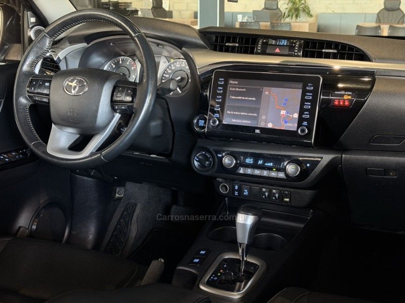 TOYOTA HILUX 2.8 SRX 4X4 CD 16V 2020/2021 GRIFFCAR MULTIMARCAS DOIS IRMÃOS / Carros no Vale