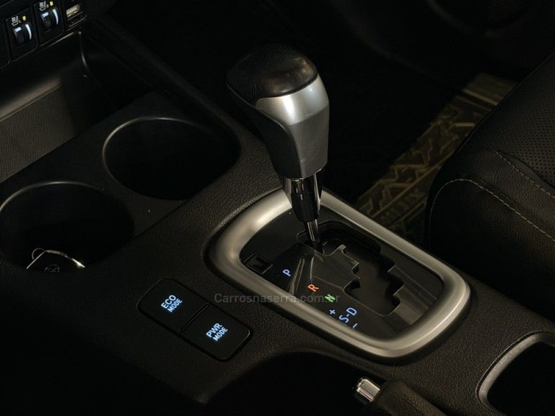 TOYOTA HILUX 2.8 SRX 4X4 CD 16V 2020/2021 GRIFFCAR MULTIMARCAS DOIS IRMÃOS / Carros no Vale