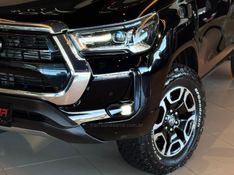 TOYOTA HILUX 2.8 SRX 4X4 CD 16V 2020/2021 GRIFFCAR MULTIMARCAS DOIS IRMÃOS / Carros no Vale