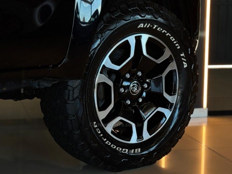 TOYOTA HILUX 2.8 SRX 4X4 CD 16V 2020/2021 GRIFFCAR MULTIMARCAS DOIS IRMÃOS / Carros no Vale