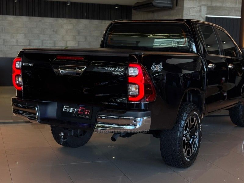 TOYOTA HILUX 2.8 SRX 4X4 CD 16V 2020/2021 GRIFFCAR MULTIMARCAS DOIS IRMÃOS / Carros no Vale