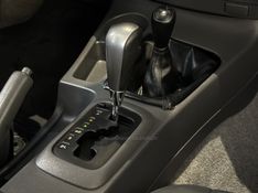 TOYOTA HILUX 3.0 SRV 4X4 CD 16V TURBO INTERCOOLER 2014/2014 GRIFFCAR MULTIMARCAS DOIS IRMÃOS / Carros no Vale