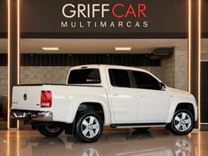 VOLKSWAGEN AMAROK 2.0 HIGHLINE 4X4 CD 16V TURBO INTERCOOLER 2019/2020 GRIFFCAR MULTIMARCAS DOIS IRMÃOS / Carros no Vale