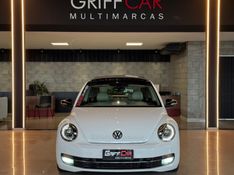 VOLKSWAGEN FUSCA 2.0 TSI 16V R-LINE 2013/2014 GRIFFCAR MULTIMARCAS DOIS IRMÃOS / Carros no Vale