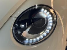 VOLKSWAGEN FUSCA 2.0 TSI 16V R-LINE 2013/2014 GRIFFCAR MULTIMARCAS DOIS IRMÃOS / Carros no Vale