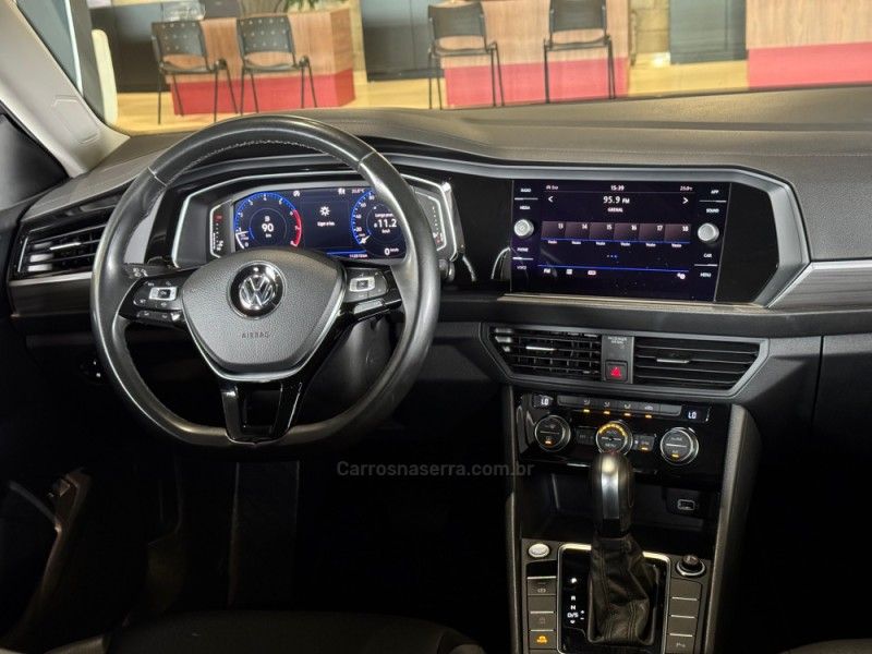 VOLKSWAGEN JETTA 1.4 16V TSI COMFORTLINE TIPTRONIC 2020/2020 GRIFFCAR MULTIMARCAS DOIS IRMÃOS / Carros no Vale VOLKSWAGEN JETTA 1.4 16V TSI COMFORTLINE TIPTRONIC 2020/2020 GRIFFCAR MULTIMARCAS DOIS IRMÃOS / Carros no Vale