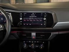 VOLKSWAGEN JETTA 1.4 16V TSI COMFORTLINE TIPTRONIC 2019/2020 GRIFFCAR MULTIMARCAS DOIS IRMÃOS / Carros no Vale