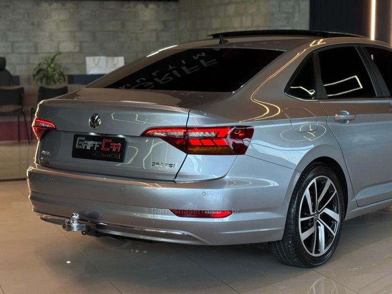 VOLKSWAGEN JETTA 1.4 16V TSI COMFORTLINE TIPTRONIC 2019/2020 GRIFFCAR MULTIMARCAS DOIS IRMÃOS / Carros no Vale