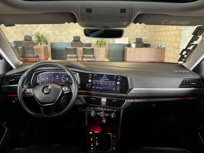 VOLKSWAGEN JETTA 1.4 16V TSI COMFORTLINE TIPTRONIC 2019/2020 GRIFFCAR MULTIMARCAS DOIS IRMÃOS / Carros no Vale