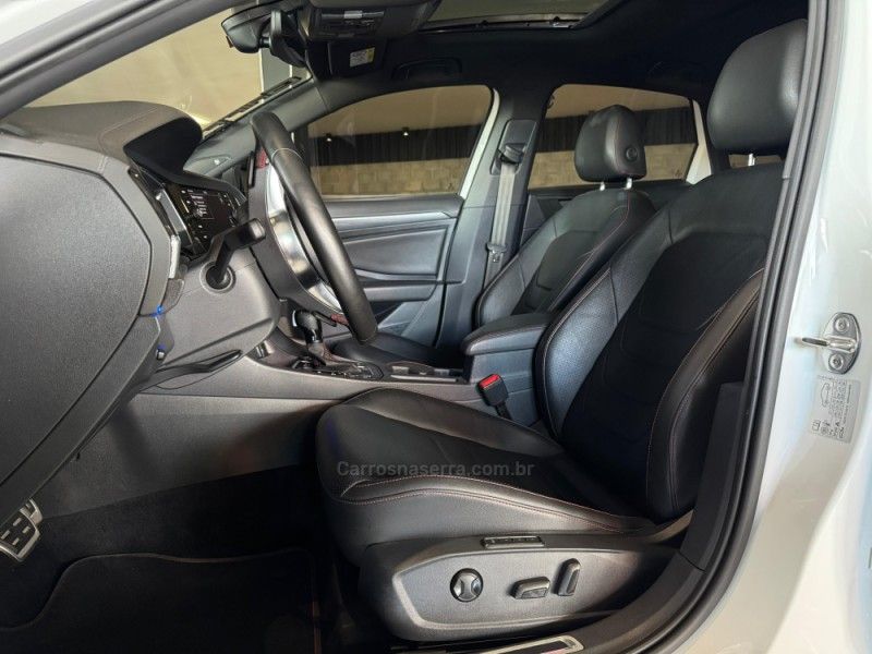 VOLKSWAGEN JETTA 2.0 16V TSI GLI 350 2020/2020 GRIFFCAR MULTIMARCAS DOIS IRMÃOS / Carros no Vale