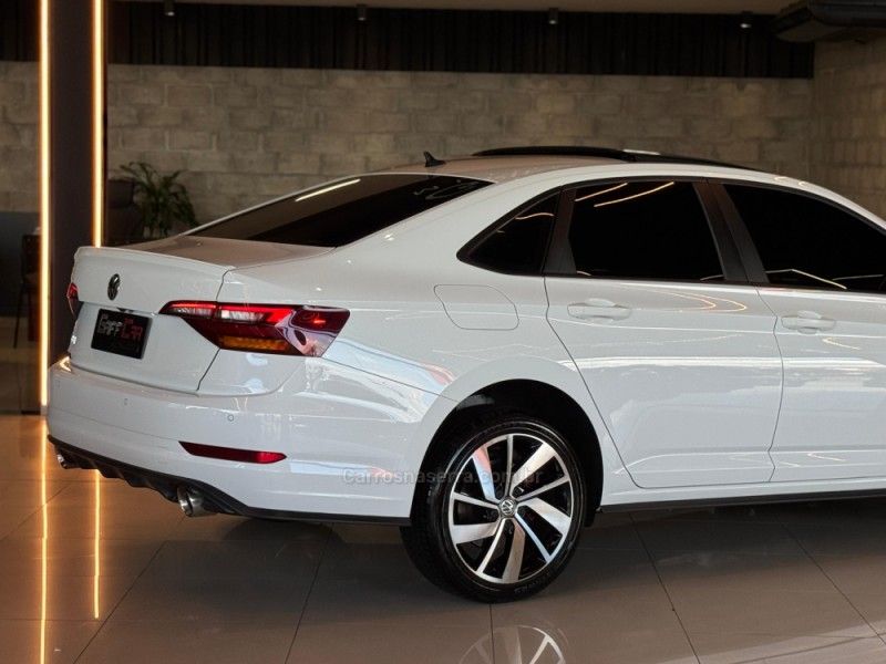 VOLKSWAGEN JETTA 2.0 16V TSI GLI 350 2020/2020 GRIFFCAR MULTIMARCAS DOIS IRMÃOS / Carros no Vale